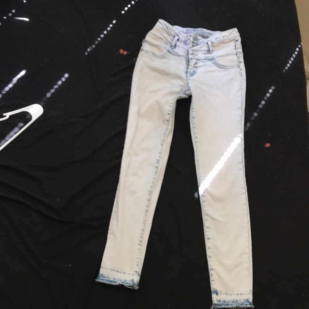 High waisted jeans